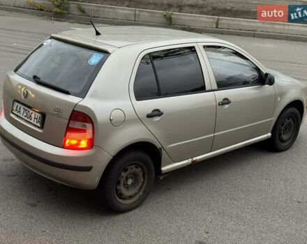 Бежевый Шкода Фабия, объемом двигателя 1.2 л и пробегом 298 тыс. км за 2300 $, фото 41 на Automoto.ua