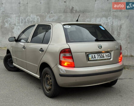 Бежевый Шкода Фабия, объемом двигателя 1.2 л и пробегом 298 тыс. км за 2300 $, фото 26 на Automoto.ua