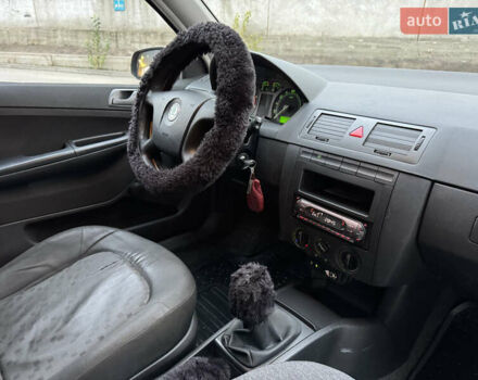 Бежевый Шкода Фабия, объемом двигателя 1.2 л и пробегом 298 тыс. км за 2300 $, фото 20 на Automoto.ua