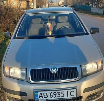 Бежевый Шкода Фабия, объемом двигателя 1.2 л и пробегом 197 тыс. км за 3900 $, фото 5 на Automoto.ua