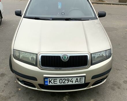 Бежевый Шкода Фабия, объемом двигателя 1.2 л и пробегом 177 тыс. км за 4500 $, фото 3 на Automoto.ua