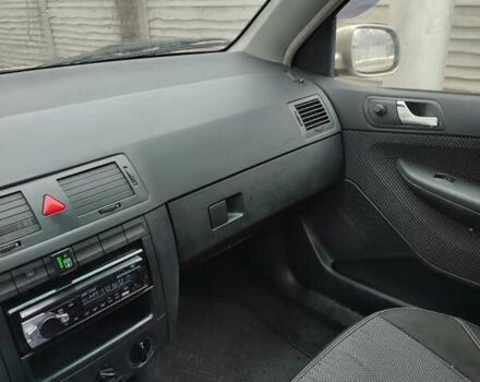 Бежевий Шкода Фабія, об'ємом двигуна 1.39 л та пробігом 337 тис. км за 2500 $, фото 1 на Automoto.ua