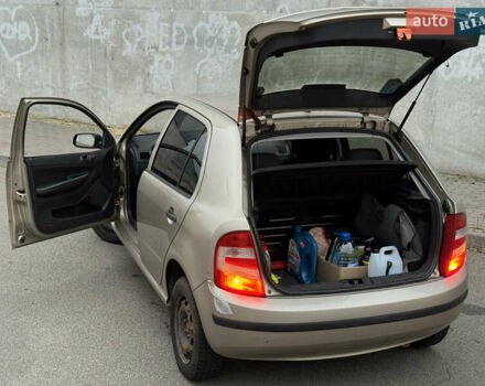 Бежевый Шкода Фабия, объемом двигателя 1.2 л и пробегом 298 тыс. км за 2300 $, фото 29 на Automoto.ua