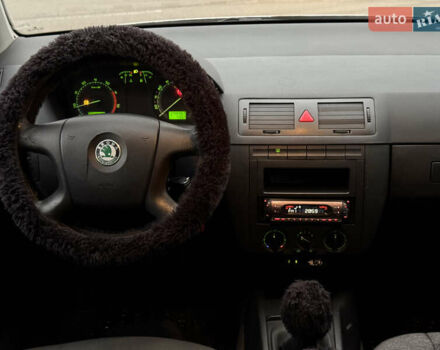 Бежевый Шкода Фабия, объемом двигателя 1.2 л и пробегом 298 тыс. км за 2300 $, фото 45 на Automoto.ua