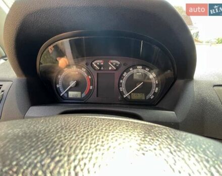 Бежевый Шкода Фабия, объемом двигателя 1.2 л и пробегом 236 тыс. км за 3550 $, фото 13 на Automoto.ua