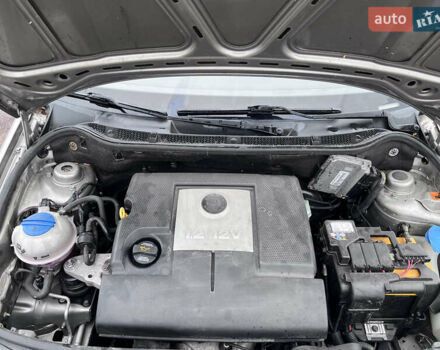 Бежевий Шкода Фабія, об'ємом двигуна 1.2 л та пробігом 180 тис. км за 3800 $, фото 9 на Automoto.ua