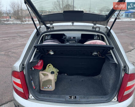 Бежевий Шкода Фабія, об'ємом двигуна 1.2 л та пробігом 180 тис. км за 3800 $, фото 3 на Automoto.ua