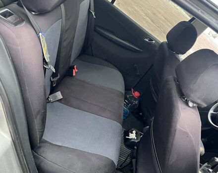 Бежевий Шкода Фабія, об'ємом двигуна 1.2 л та пробігом 180 тис. км за 3800 $, фото 12 на Automoto.ua