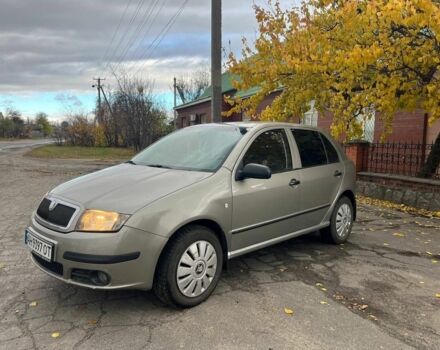 Бежевый Шкода Фабия, объемом двигателя 1.2 л и пробегом 140 тыс. км за 3300 $, фото 1 на Automoto.ua