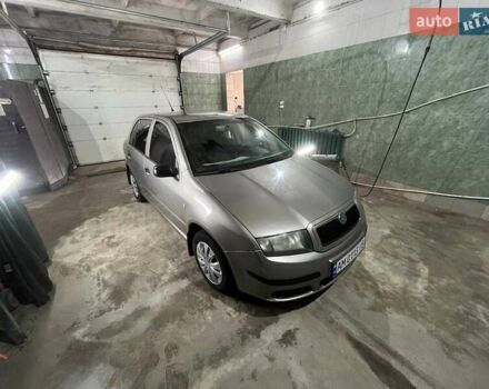 Бежевый Шкода Фабия, объемом двигателя 1.2 л и пробегом 236 тыс. км за 3550 $, фото 2 на Automoto.ua