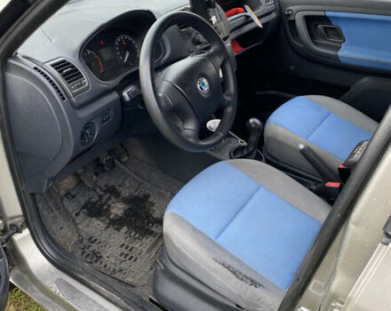 Шкода Фабия 2007 в Барышевке на Automoto.ua Бежевый Шкода Фабия, объемом двигателя 1.2 л и пробегом 154 тыс. км за 4000 $, фото 17 на Automoto.ua