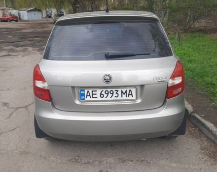 Бежевый Шкода Фабия, объемом двигателя 1.4 л и пробегом 220 тыс. км за 4899 $, фото 2 на Automoto.ua