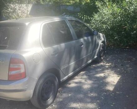 Бежевый Шкода Фабия, объемом двигателя 1.2 л и пробегом 295 тыс. км за 2300 $, фото 1 на Automoto.ua