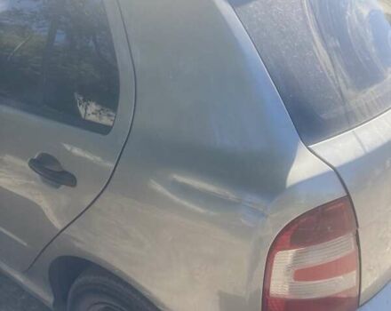 Бежевый Шкода Фабия, объемом двигателя 1.2 л и пробегом 295 тыс. км за 2300 $, фото 2 на Automoto.ua