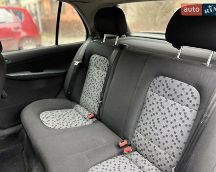 Бежевый Шкода Фабия, объемом двигателя 1.2 л и пробегом 208 тыс. км за 2000 $, фото 24 на Automoto.ua