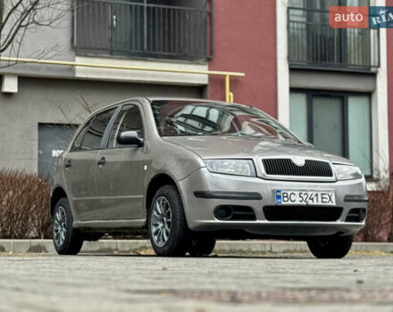 Бежевый Шкода Фабия, объемом двигателя 1.2 л и пробегом 208 тыс. км за 2000 $, фото 11 на Automoto.ua