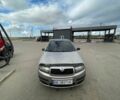 Бежевий Шкода Фабія, об'ємом двигуна 1.2 л та пробігом 200 тис. км за 3900 $, фото 6 на Automoto.ua