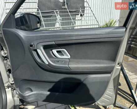 Бежевый Шкода Фабия, объемом двигателя 1.39 л и пробегом 220 тыс. км за 5400 $, фото 20 на Automoto.ua