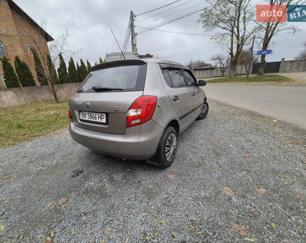 Бежевий Шкода Фабія, об'ємом двигуна 1.2 л та пробігом 238 тис. км за 4200 $, фото 8 на Automoto.ua