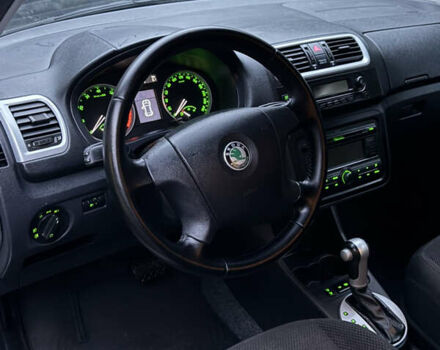 Бежевый Шкода Фабия, объемом двигателя 1.6 л и пробегом 213 тыс. км за 7500 $, фото 13 на Automoto.ua