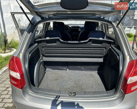 Бежевый Шкода Фабия, объемом двигателя 1.39 л и пробегом 220 тыс. км за 5400 $, фото 9 на Automoto.ua