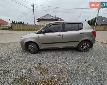Бежевий Шкода Фабія, об'ємом двигуна 1.2 л та пробігом 238 тис. км за 4200 $, фото 5 на Automoto.ua