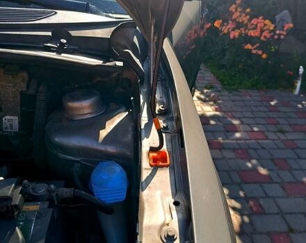 Бежевый Шкода Фабия, объемом двигателя 1.4 л и пробегом 245 тыс. км за 4399 $, фото 11 на Automoto.ua