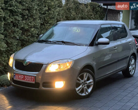 Бежевый Шкода Фабия, объемом двигателя 1.6 л и пробегом 213 тыс. км за 7500 $, фото 5 на Automoto.ua