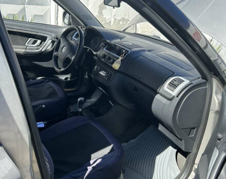 Бежевый Шкода Фабия, объемом двигателя 1.39 л и пробегом 220 тыс. км за 5400 $, фото 19 на Automoto.ua