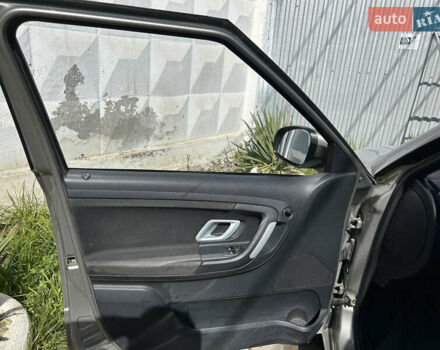 Бежевый Шкода Фабия, объемом двигателя 1.39 л и пробегом 220 тыс. км за 5400 $, фото 10 на Automoto.ua