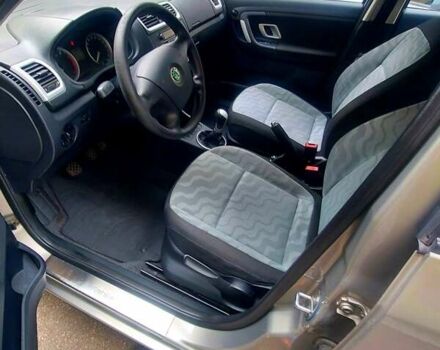 Бежевий Шкода Фабія, об'ємом двигуна 1.4 л та пробігом 153 тис. км за 4900 $, фото 14 на Automoto.ua