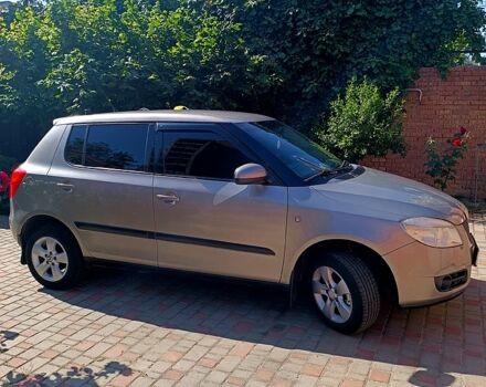 Бежевый Шкода Фабия, объемом двигателя 1.4 л и пробегом 245 тыс. км за 4399 $, фото 3 на Automoto.ua