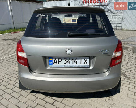 Бежевый Шкода Фабия, объемом двигателя 1.39 л и пробегом 220 тыс. км за 5400 $, фото 6 на Automoto.ua