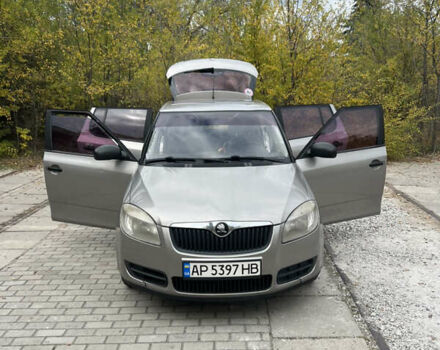 Бежевый Шкода Фабия, объемом двигателя 1.2 л и пробегом 185 тыс. км за 4950 $, фото 9 на Automoto.ua