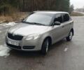 Бежевый Шкода Фабия, объемом двигателя 1.2 л и пробегом 380 тыс. км за 4450 $, фото 1 на Automoto.ua