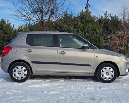 Бежевий Шкода Фабія, об'ємом двигуна 1.6 л та пробігом 165 тис. км за 6499 $, фото 4 на Automoto.ua