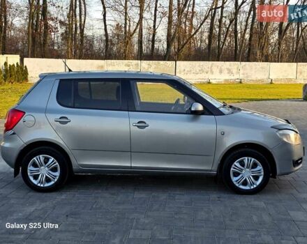 Бежевый Шкода Фабия, объемом двигателя 1.39 л и пробегом 240 тыс. км за 3850 $, фото 8 на Automoto.ua