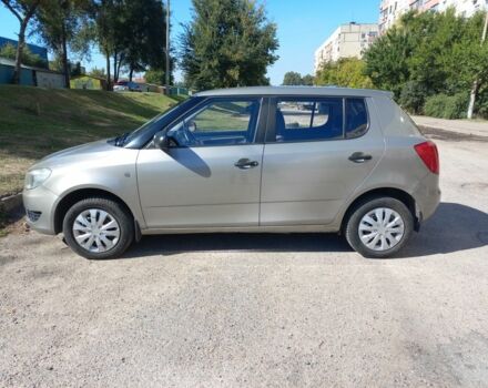 Бежевый Шкода Фабия, объемом двигателя 1.2 л и пробегом 205 тыс. км за 4000 $, фото 4 на Automoto.ua