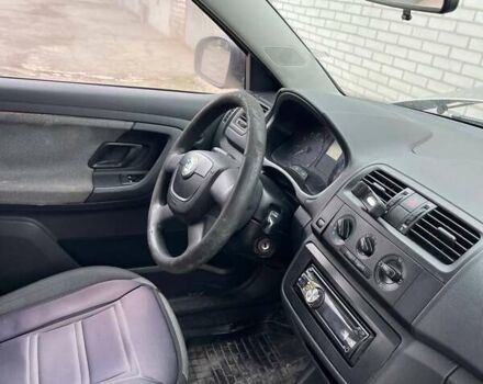 Бежевий Шкода Фабія, об'ємом двигуна 1.2 л та пробігом 260 тис. км за 2650 $, фото 3 на Automoto.ua