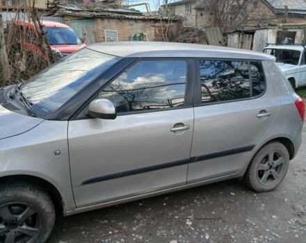 Бежевый Шкода Фабия, объемом двигателя 1.4 л и пробегом 160 тыс. км за 4500 $, фото 2 на Automoto.ua