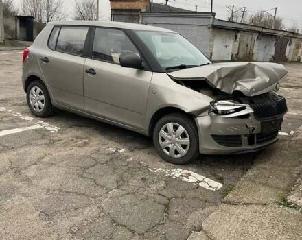 Бежевий Шкода Фабія, об'ємом двигуна 1.2 л та пробігом 260 тис. км за 2650 $, фото 1 на Automoto.ua