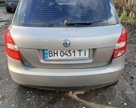 Бежевый Шкода Фабия, объемом двигателя 1.4 л и пробегом 160 тыс. км за 4500 $, фото 1 на Automoto.ua