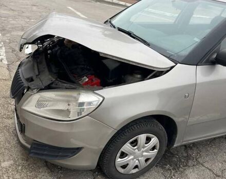 Бежевий Шкода Фабія, об'ємом двигуна 1.2 л та пробігом 260 тис. км за 2650 $, фото 6 на Automoto.ua
