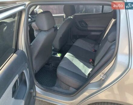 Бежевий Шкода Фабія, об'ємом двигуна 1.2 л та пробігом 211 тис. км за 5000 $, фото 7 на Automoto.ua