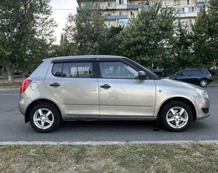 Бежевий Шкода Фабія, об'ємом двигуна 1.2 л та пробігом 340 тис. км за 5200 $, фото 3 на Automoto.ua