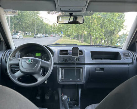 Бежевий Шкода Фабія, об'ємом двигуна 1.2 л та пробігом 340 тис. км за 5200 $, фото 9 на Automoto.ua