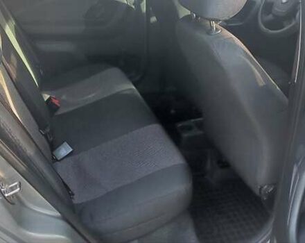 Бежевий Шкода Фабія, об'ємом двигуна 1.2 л та пробігом 211 тис. км за 4800 $, фото 6 на Automoto.ua