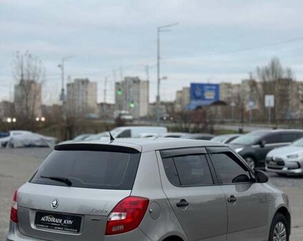 Бежевый Шкода Фабия, объемом двигателя 1.2 л и пробегом 196 тыс. км за 4850 $, фото 3 на Automoto.ua