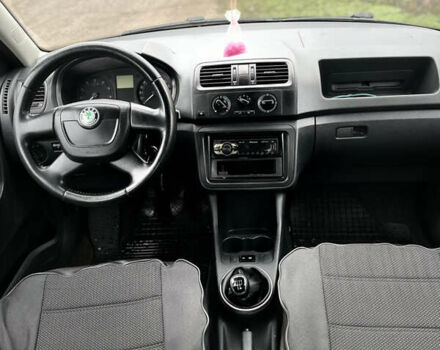 Бежевий Шкода Фабія, об'ємом двигуна 1.2 л та пробігом 290 тис. км за 3900 $, фото 12 на Automoto.ua