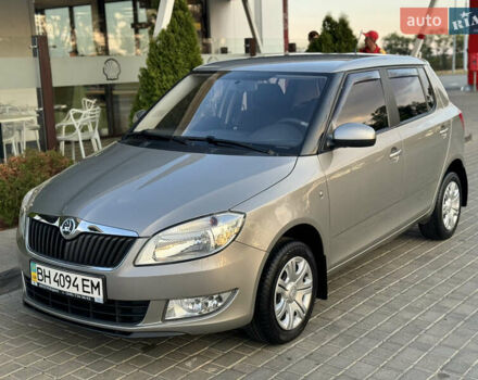 Бежевый Шкода Фабия, объемом двигателя 1.4 л и пробегом 46 тыс. км за 8700 $, фото 17 на Automoto.ua